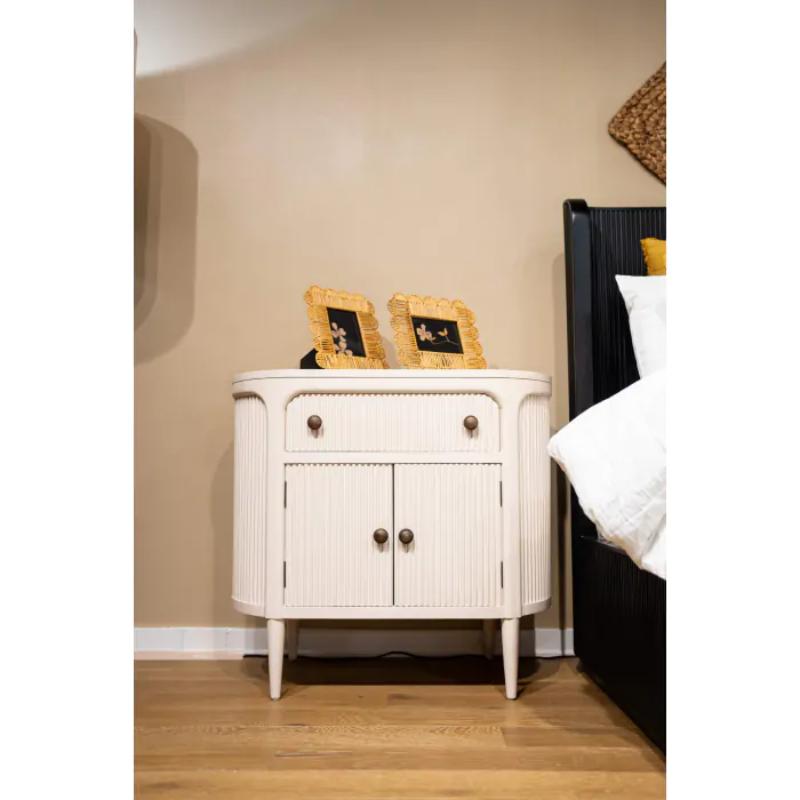 Regent Bedside Table w/ Doors 28480 床頭櫃 圖2